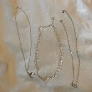 🤍 3 silver necklaces 🤍